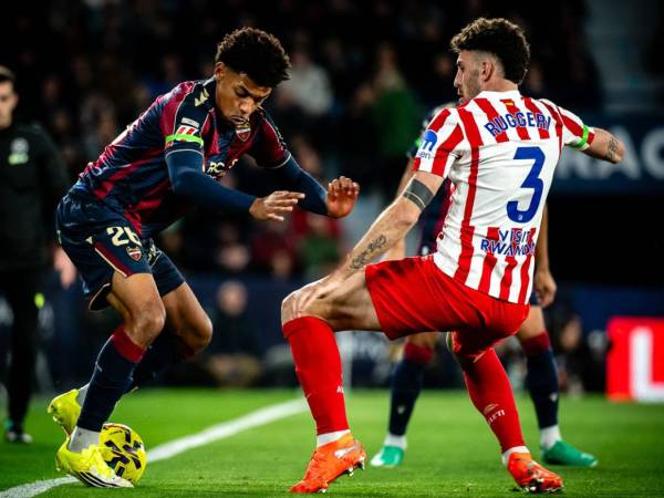 Los colchoneros tuvieron un juego tibio en ataque y sin muchas ocasiones claras de gol.