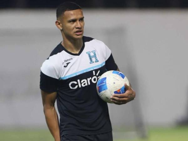 Kervin Arriaga sería uno de los que Rueda pondría en el 11 titular con Honduras ante Costa Rica.
