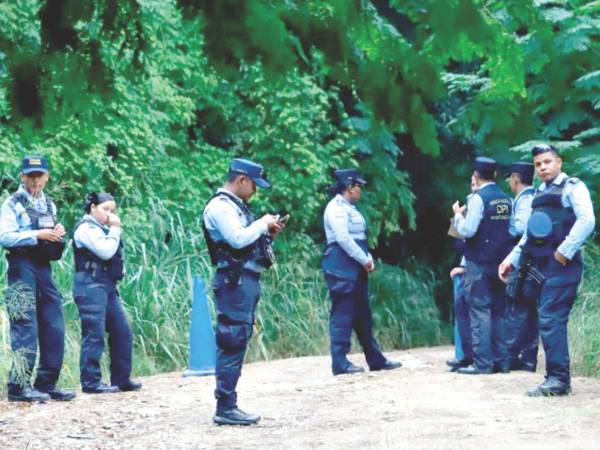 El último caso en San Pedro Sula es el de Clardy Walkiria Yanes, cuyo cuerpo fue hallado en la calle que conecta con el desvío que lleva a la residencial El Limonar.