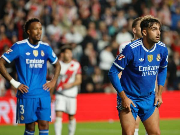 El Atlético de Madrid triunfó y mete presión al Barcleona.