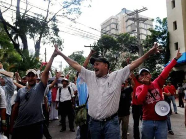 Las organizaciones magisteriales convocaron a asamblea y manifestaciones pacíficas.
