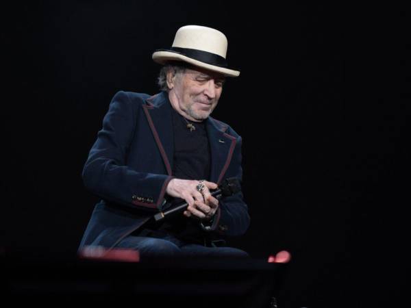 A sus 85 años, Dylan exhibe su vitalidad creativa a través de la actividad en directo, un ejercicio de resistencia en la carretera.
