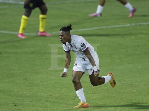 Real España desaprovecha su localía y termina cayendo ante Plaza Amador en el Morazán