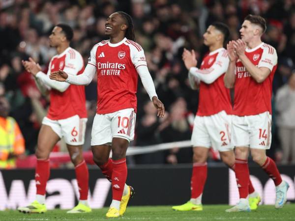 El Arsenal es el líder de la Premier League de Inglaterra.