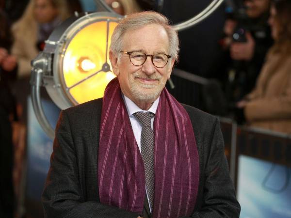 La conquista del Grammy completa así el acrónimo EGOT (Emmy, Grammy, Oscar y Tony).