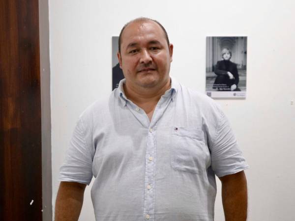 Madrid es creador de la metodología de las Bibliotecas Blue Lupin, un proyecto que fomenta la lectura desde temprana edad.