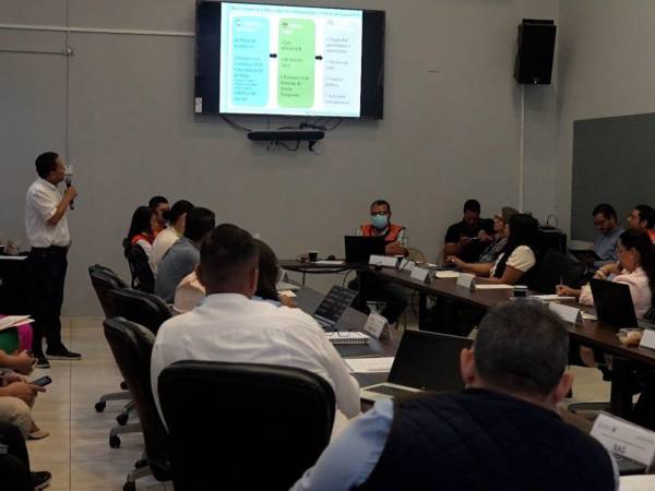 Las autoridades han diseñado las estrategias y medidas para enfrentar los efectos del fenómeno El Niño para atender a los productores y a las familias que serán afectadas por la falta de alimentos.