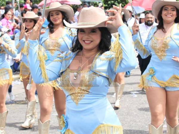 En la búsqueda de los mejores trajes y rostros de las palillonas este 15 de septiembre, Yanitza Romero destacó, para así sumarse a la lista de las bellas candidatas que se robaron la mirada del público en los desfiles patrios 2025.