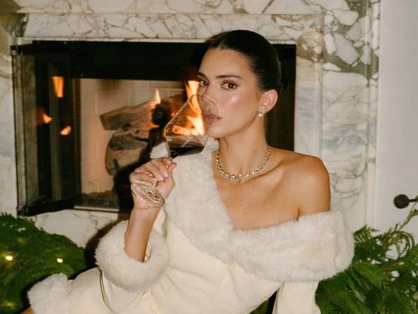 En una conversación pública reciente, Kendall Jenner decidió referirse a una interpretación extendida sobre su orientación sexual que ha circulado durante años en distintos espacios digitales.