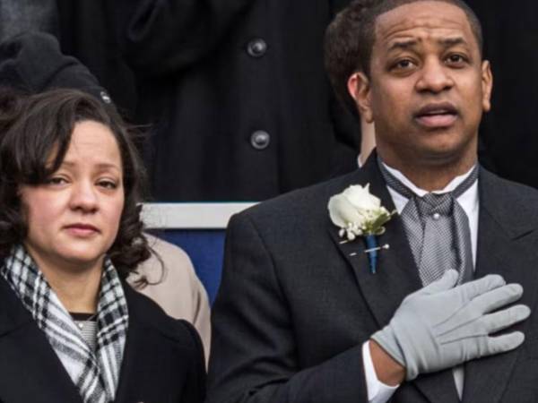 El exvicegobernador de Virginia, Estados Unidos, Justin Fairfax, fue señalado en un hecho violento ocurrido dentro de su residencia, donde presuntamente habría asesinado a su esposa, Cerina Fairfax, antes de quitarse la vida, según informó la policía local.