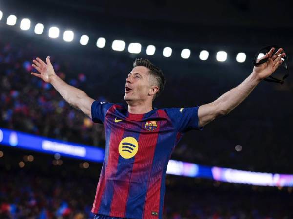 Al atacante se ha metido en la historia del club azulgrana a base de trabajo.