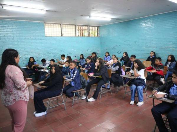La Secretaría de Educación fusionó en la misma semana el feriado correspondiente al Día de la Independencia y del Día del Maestro Hondureño.