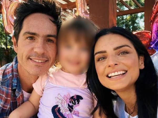 Aislinn Derbez enfrentólas preguntas sobre su vínculo con Mauricio Ochmann durante la alfombra roja de Hasta el fin del mundo, cinta que ambos protagonizan y que llega a salas mexicanas este 23 de julio. Ahí, entre flashes y micrófonos, la actriz abordó tanto la posibilidad de retomar la relación de pareja como la de agrandar la familia junto al padre de su hija.