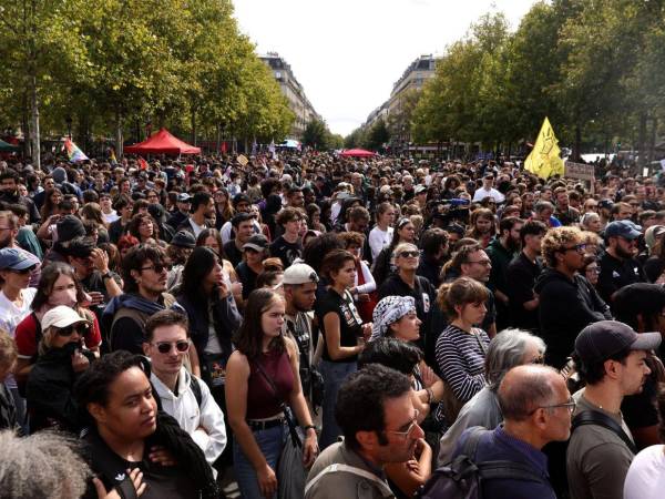 'Bloqueemos todo', una protesta que coincide en exigir un mejor reparto de la riqueza en Francia. Esto es lo que se sabe de esta masiva marcha y las peticiones de los franceses.