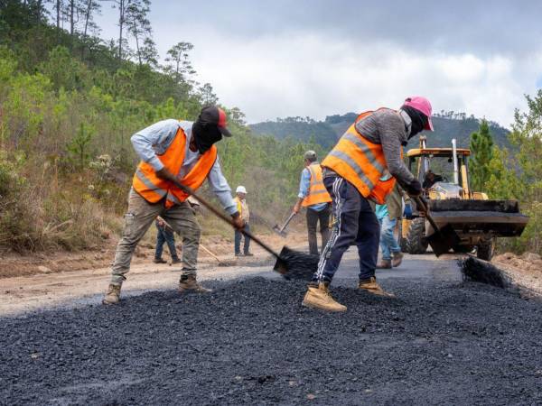 El programa de bacheo es parte de la Ley de Emergencia Vial, aprobada por el actual gobierno, vigente desde el 12 de febrero de 2026.
