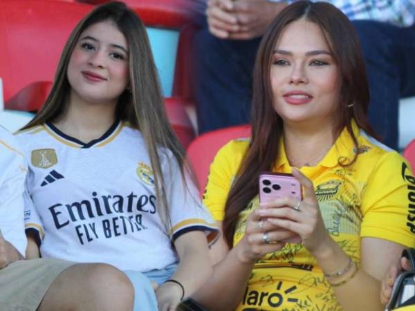 El estadio Nacional de Tegucigalpa se llenó de lindas chicas para el clásico entre el Olimpia y Real España.