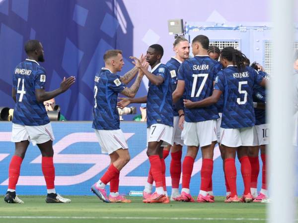 Francia evitó sorpresas y ahora se medirá ante la complicada selección paraguaya.