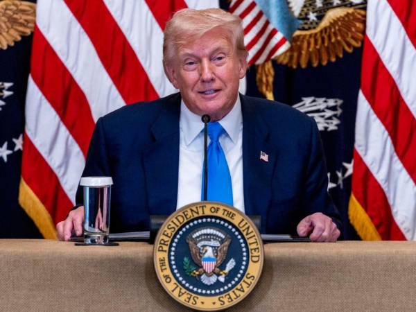 No es la primera vez que Donald Trump mezcla lo político con lo comercial y con la amenaza de gravámenes.