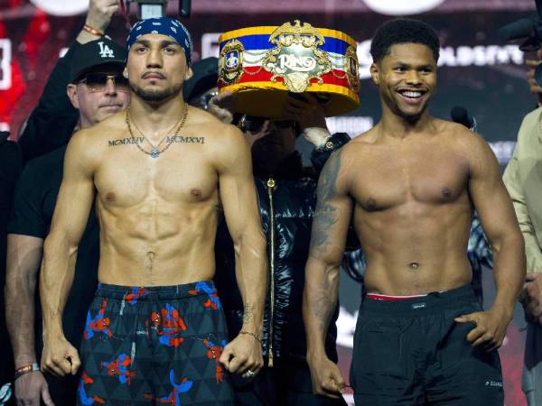 El boxeador hondureño Teófimo López se enfrenta esta noche a Shakur Stevenson en una pelea histórica en el Madison Square Garden. Así reaccionan en redes previo a esta velada.