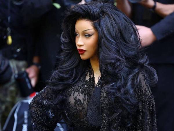 La disputa judicial inició en febrero de 2025, cuando el receptor de los New England Patriots, de 31 años, presentó una demanda contra Hernández, conocida por su participación en el reality show Basketball Wives Orlando, y una tercera parte, Brianna Mack.