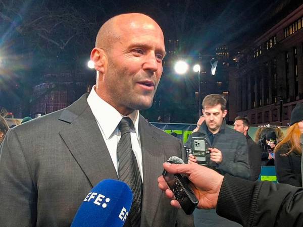 El filme, rodado en el Reino Unido e Irlanda, cuenta la historia de Mason, un hombre aislado en una remota isla escocesa que debe enfrentarse a su pasado tras rescatar a una niña perseguida.