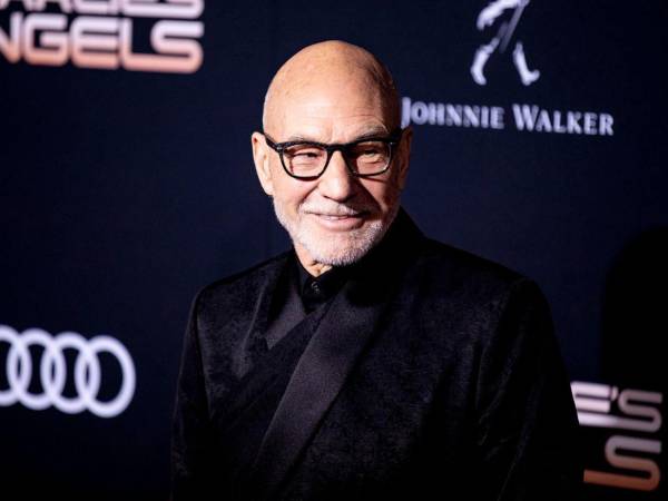 Patrick Stewart, conocido por interpretar al Capitán Jean-Luc Picard en el universo 'Star Trek', ha fallecido en Los Ángeles a los 86 años, informó su familia en una publicación en las redes sociales del intérprete.