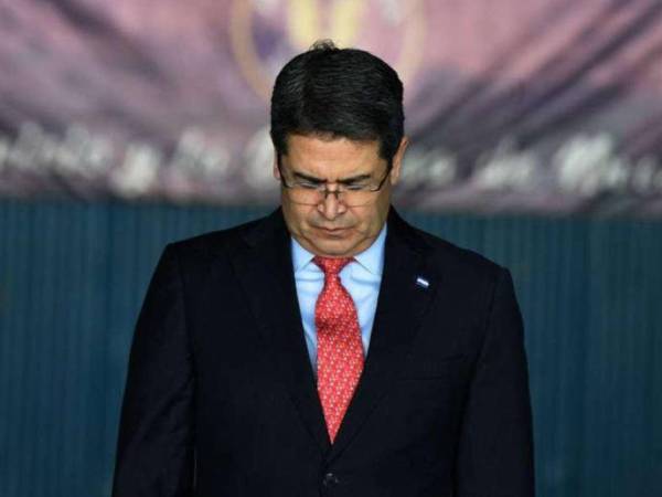 Mientras el mundo hablaba sobre un posible indulto, ya que la noticia trascendió primero como un anuncio, Juan Orlando Hernández asegura que vivió una “situación complicada”.