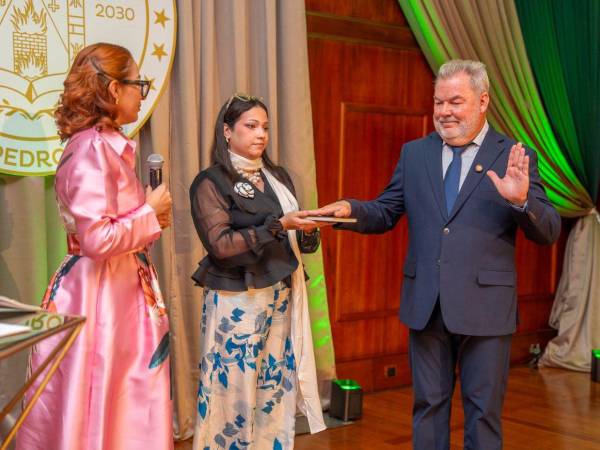 La juramentación la realizó la gobernadora política de Cortés, Alexa Solórzano.