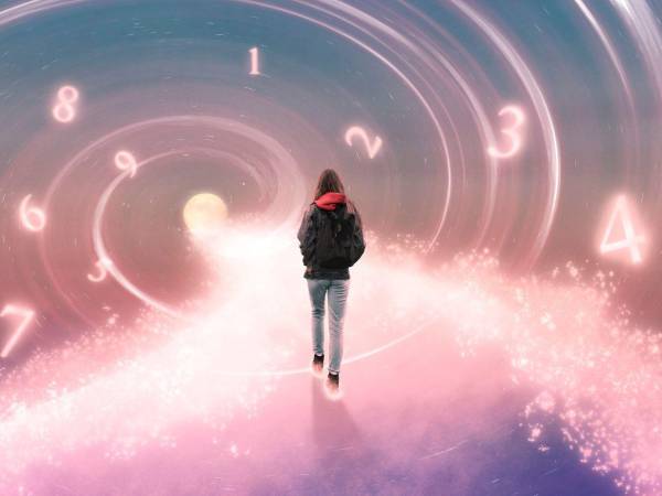 Cuando nuestro sueño entra en la Fase REM viajamos al mundo onírico, un lugar imaginario que existe solamente en nuestro cerebro.