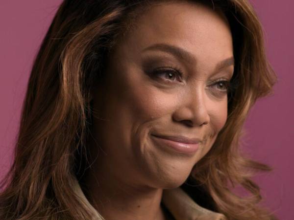 Reality Check: Inside America's Next Top Model se estrenó este año y examina, a través de una mirada más crítica que la del programa original.