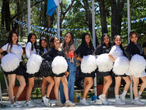 De cara a la celebración de los 204 años de independencia patria de Honduras, las pomponeras del Instituto Tecnológico de Administración de Empresas (Intae) se han estado preparando arduamente para brindar un espectáculo lleno de talento y energía durante los desfiles del 15 de septiembre. Más fotos a continuación.