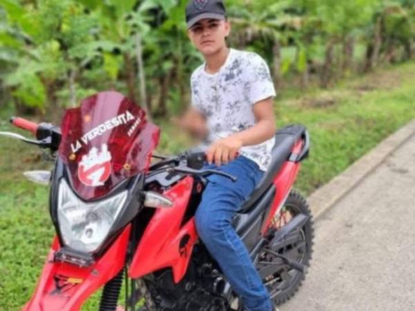 Foto en vida de Gustavo de Jesús Cardoza Mencía, joven de 18 años fallecido en la CA-13.