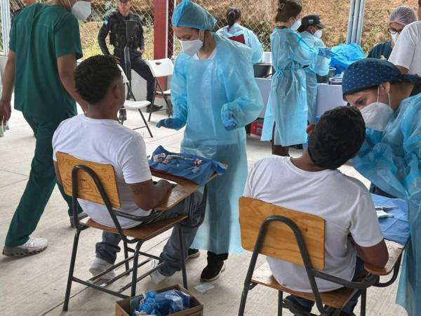 Más de 1,500 privados de libertad recibieron atención médica.