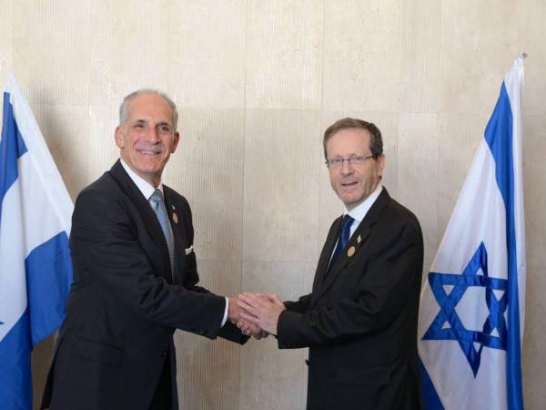 El presidente de la República, Nasry Asfura Zablah y el presidente de Israel, Isaac Herzog, sostuvieron el encuentro esta mañana, en el marco de la toma de posesión de la presidenta de Costa Rica.