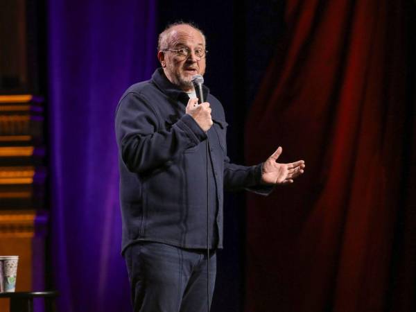 Louis C.K. presentó un espectáculo standup en el Teatro Beacon de NY el mes pasado como parte de su gira “Ridiculous”.