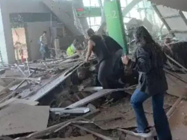 Un día después, cientos de personas trabajan en la remoción de escombros y en la puesta en operación comercial de la terminal aérea.