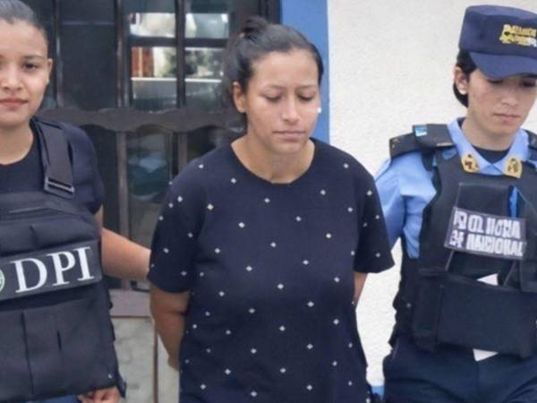 La mujer fue detenida por agentes de la Dirección Policial de Investigaciones (DPI).