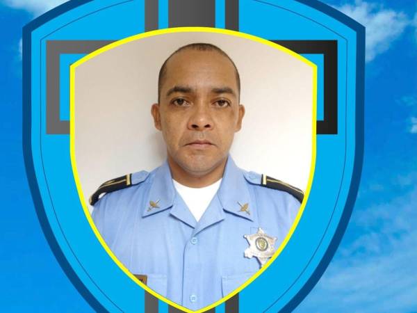 Nery Sebastián Hernández Ramírez tenía el rango de sub inspector auxiliar y además era profesional de Derecho.