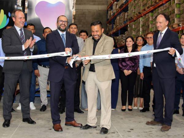 Santillana Honduras estrena moderno Centro de Distribución tras dos años de trabajo.