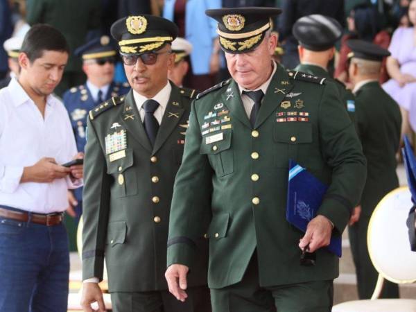 Diversos sectores piden al Congreso Nacional que antes de otorgar los ascensos investigue la conducta de cada uno de los coronales y generales de brigada propuestos a escalar a un grados superior.