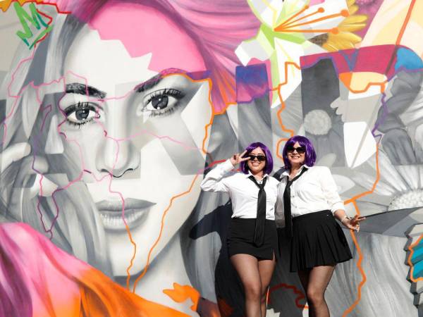 Shakira expresó su asombro en redes sociales ante los homenajes recibidos en El Salvador horas antes de su debut en el país.