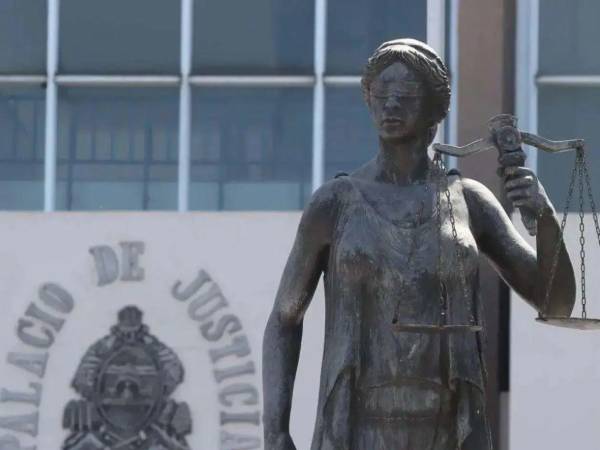 Las revisiones se efectuaron para determinar si los funcionarios seleccionados por Obando cumplen los requisitos establecidos en ley.