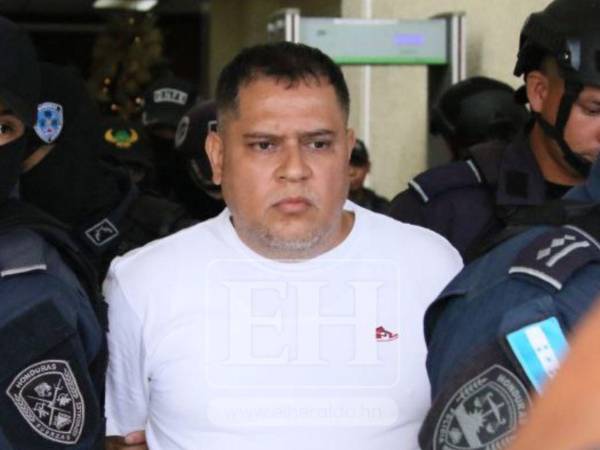 El hondureño, identificado como Álvaro Osiris Acosta Bustillo, enfrentará la justicia guatemalteca.