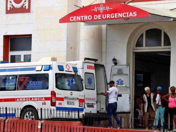 El primer foco de chikunguña se detectó en julio (el dengue es endémico), pero no se tomaron medidas a nivel nacional hasta noviembre, cuando ya las cifras de enfermos se habían disparado.