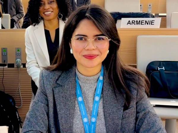 La joven estuvo en un cargo en Ginebra, Suiza, desde enero del 2024.