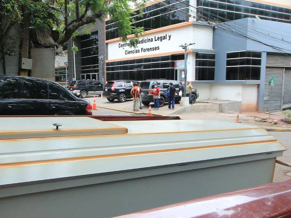 Los familiares de Mauro Pineda Muñoz retiraron el cuerpo —este martes, 14 de julio— de la morgue del Ministerio Público (MP), en la capital.