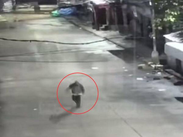 Dos sujetos fueron sorprendidos cuando intentaban dañar cámaras de videovigilancia del 911 en barrio Sipile.