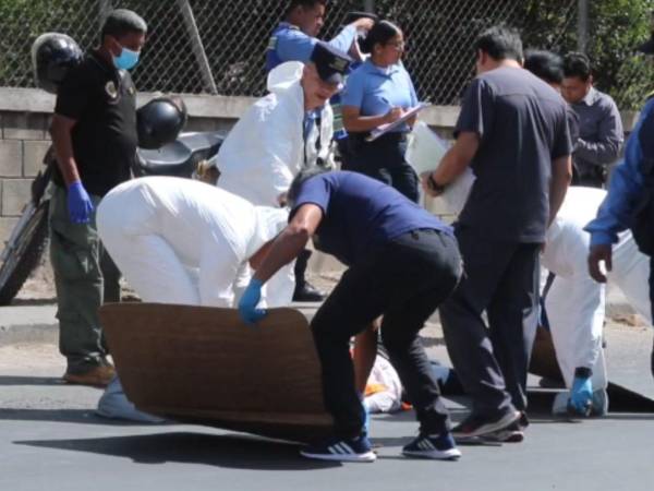 Un motociclista perdió la vida tras verse involucrado en un accidente de tránsito ocurrido en la salida al sur del Distrito Central, una de las vías con mayor carga vehicular de la capital.