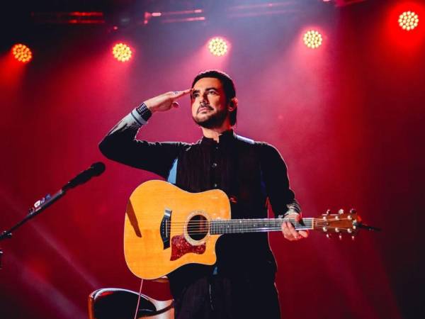 Su propuesta “Acústico”, inspirada en el álbum “MTV Unplugged” de La Ley, ha generado alta demanda de entradas, con algunas localidades casi agotadas.