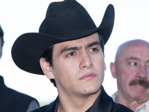 Los abogados de Imelda Garza Tuñón aseguraron que el supuesto testamento dejado por el fallecido cantante Julián Figueroa sería falso y que incluso habría sido quemado parcialmente para aparentar antigüedad, según revelaron durante una entrevista televisiva.